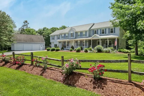 $1,400,000 | 11 Longwood Drive, Lunenburg, MA 01462