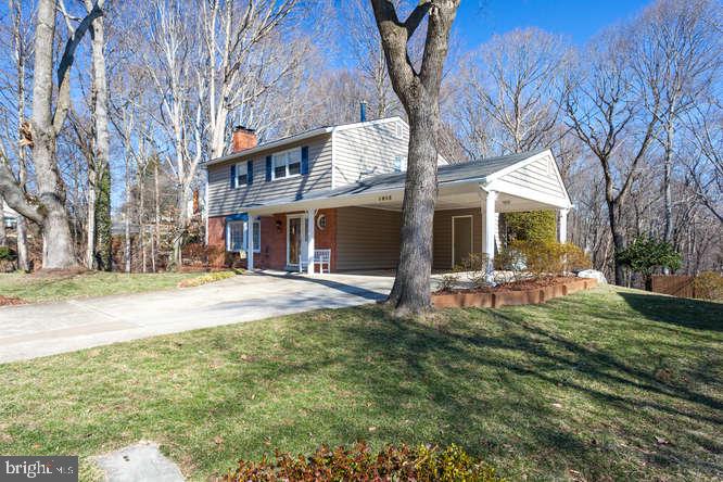 6805 Gillings Road Springfield, VA 22152 - Photo 4 of 56