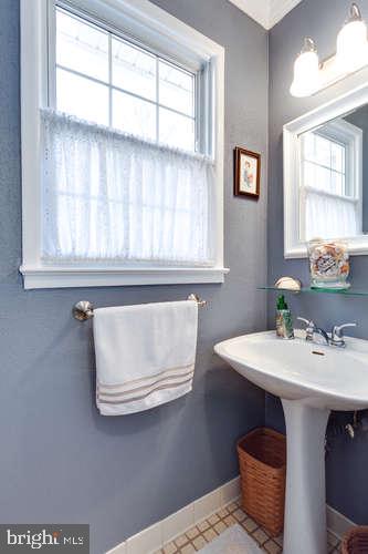 6805 Gillings Road Springfield, VA 22152 - Photo 35 of 56