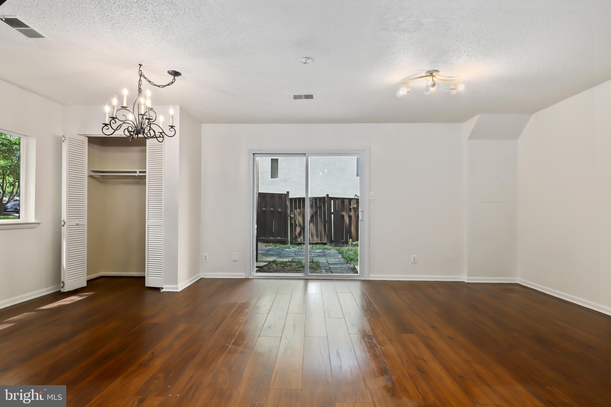 11955 Barrel Cooper Court Reston, VA 20191 - Photo 24 of 51
