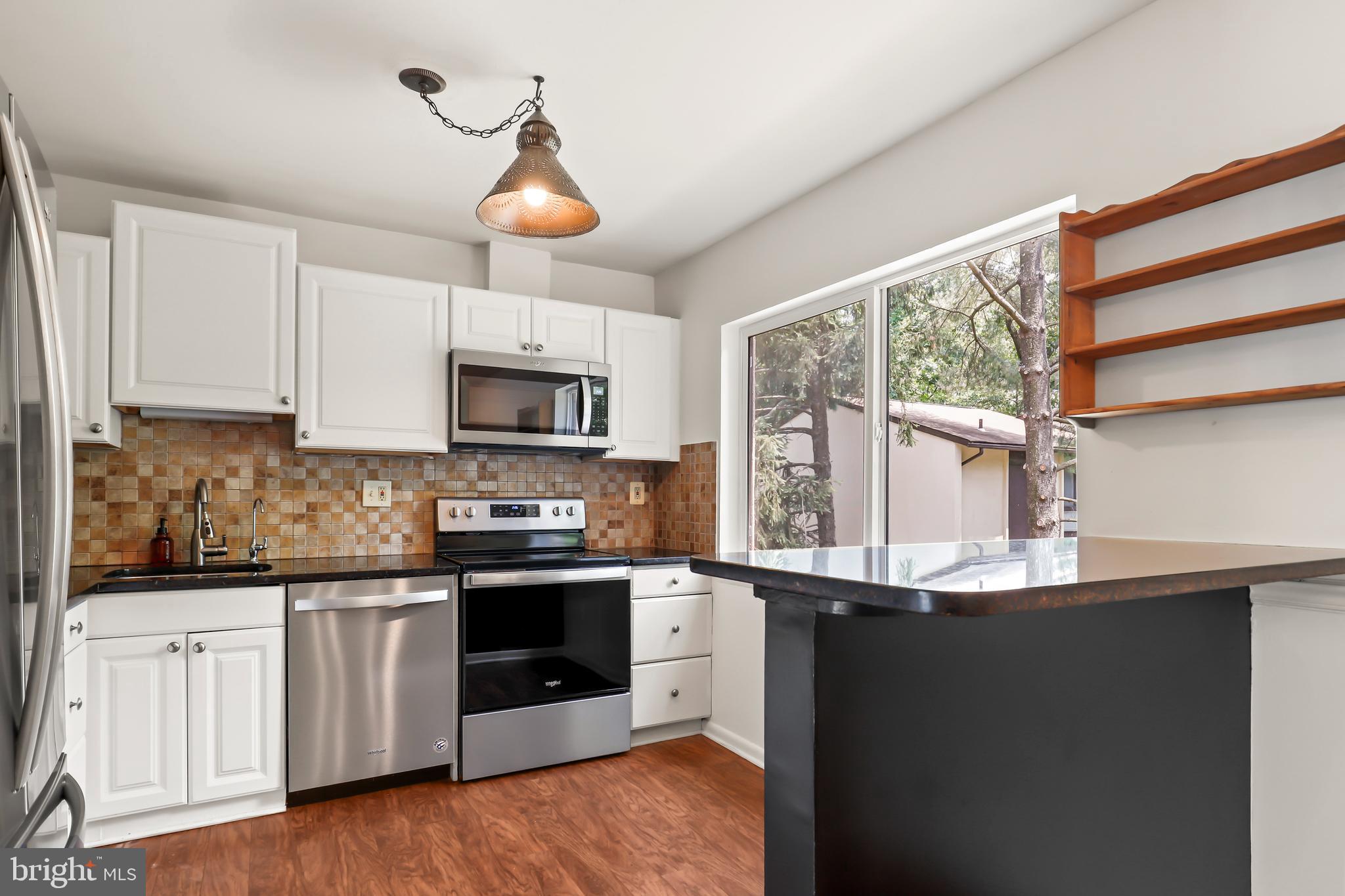 11955 Barrel Cooper Court Reston, VA 20191 - Photo 7 of 51
