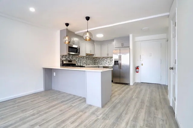 $2,450 | 7100 Boulevard East, Unit 1B, Guttenberg, NJ 07093