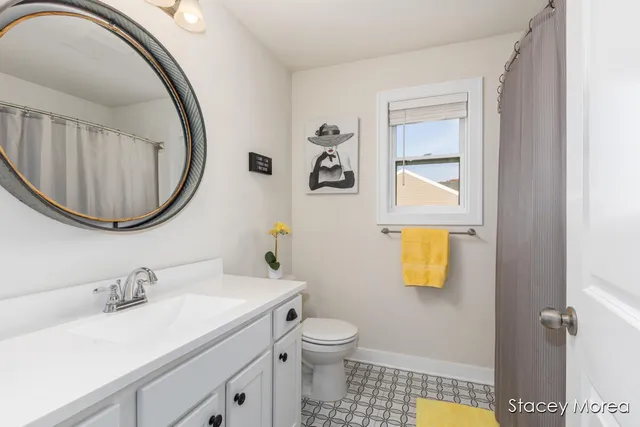 $600,000 | 11791 Crystal Ridge Drive Northeast, Sparta, MI 49345