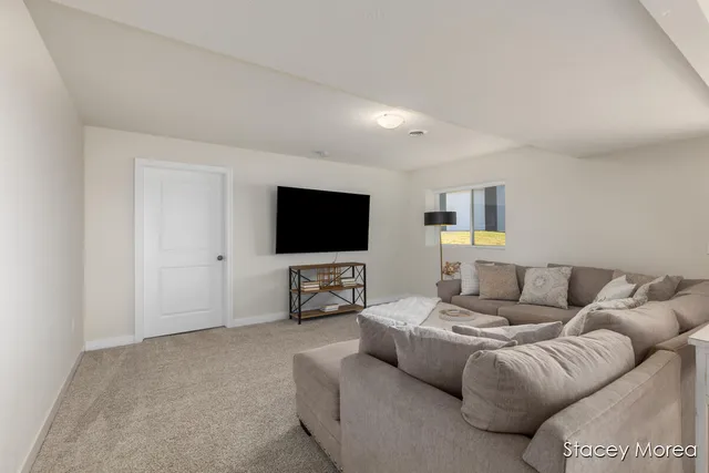 $600,000 | 11791 Crystal Ridge Drive Northeast, Sparta, MI 49345