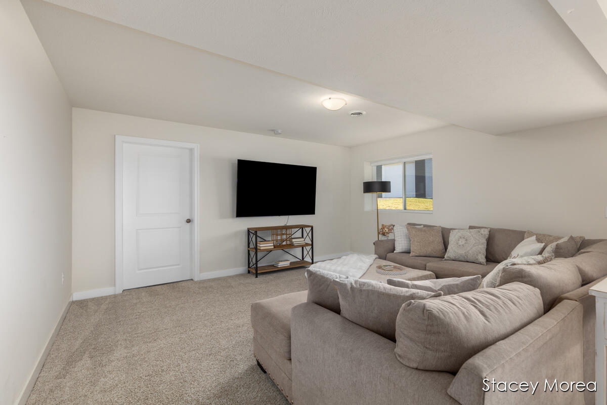 11791 Crystal Ridge Drive Northeast Sparta, MI 49345 - Photo 24 of 50 IMG_1024