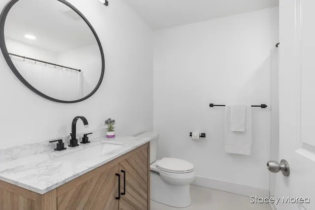 $600,000 | 11791 Crystal Ridge Drive Northeast, Sparta, MI 49345