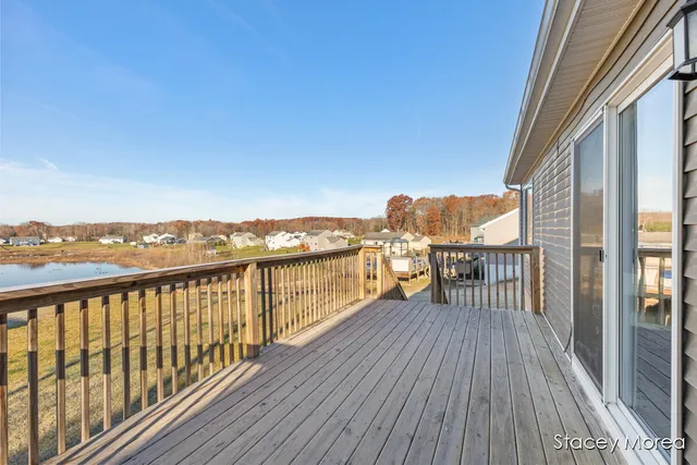 $600,000 | 11791 Crystal Ridge Drive Northeast, Sparta, MI 49345