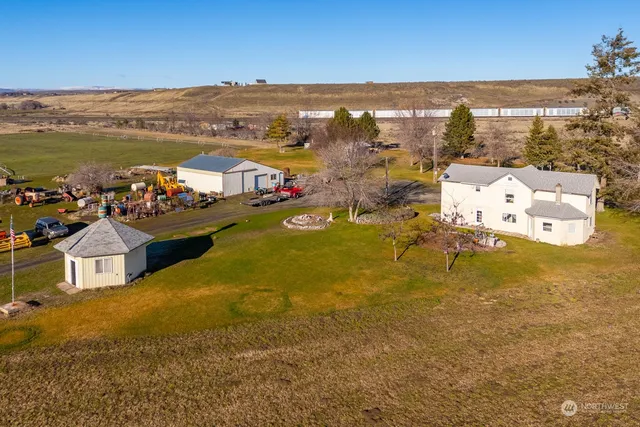 $585,000 | 20226 Adrian Road Northeast, Soap Lake, WA 98851