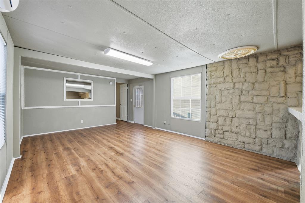 1309 Oakridge Road, Unit 1307 Azle, TX 76020 - Photo 14 of 22