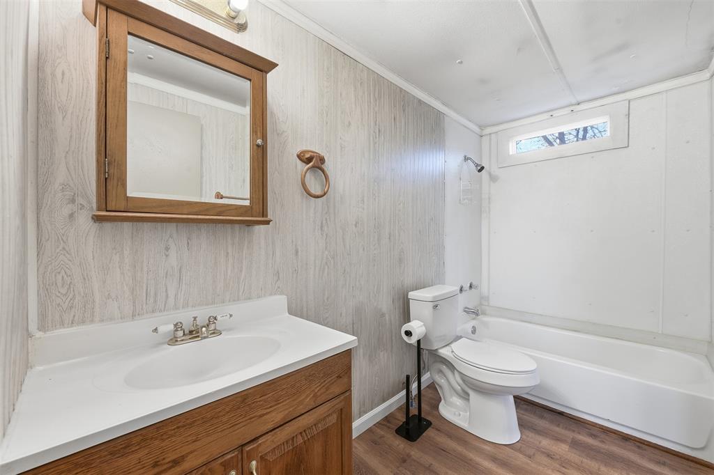 1309 Oakridge Road, Unit 1307 Azle, TX 76020 - Photo 5 of 22