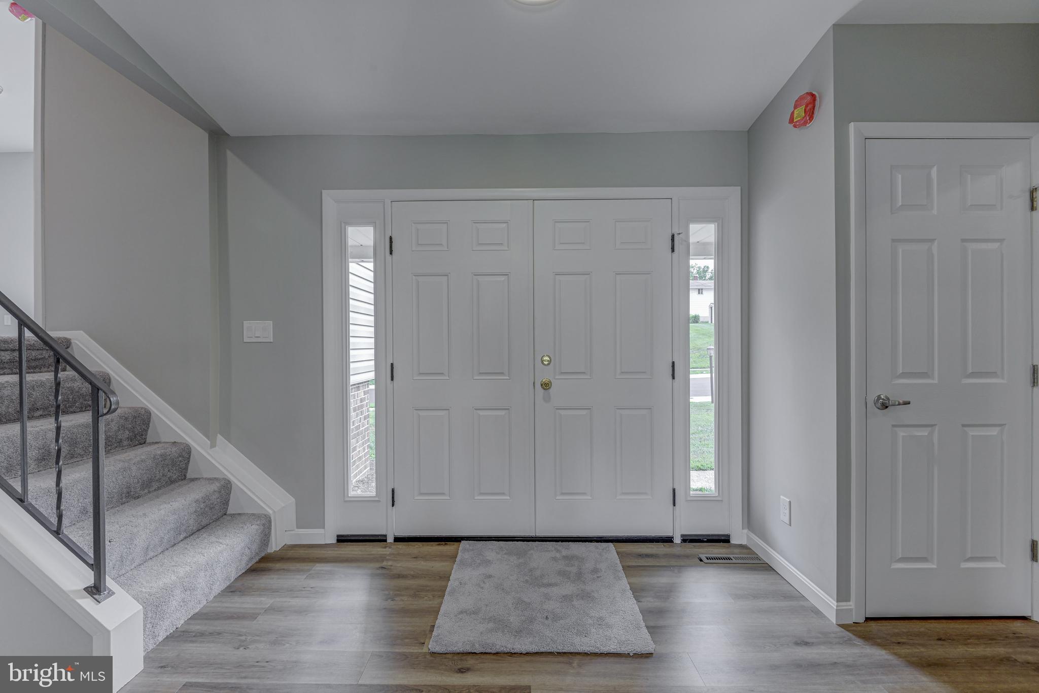 4532 Tapscott Road Pikesville, MD 21208 - Photo 4 of 43