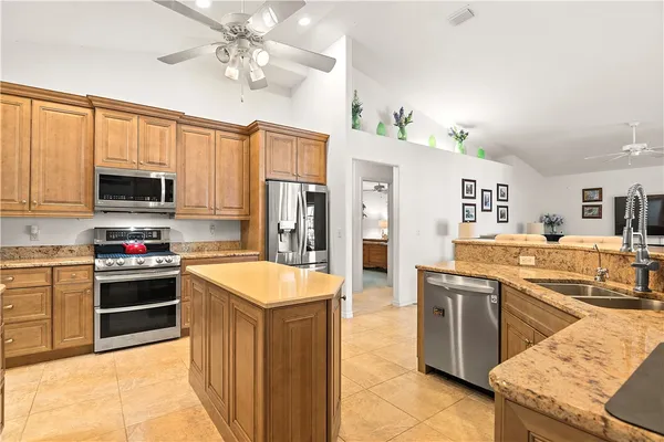 $579,000 | 445 45th Avenue, Vero Beach, FL 32968