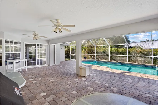 $579,000 | 445 45th Avenue, Vero Beach, FL 32968