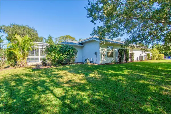 $579,000 | 445 45th Avenue, Vero Beach, FL 32968