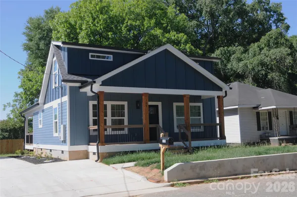 $289,900 | 105 West 6th Avenue, Gastonia, NC 28052