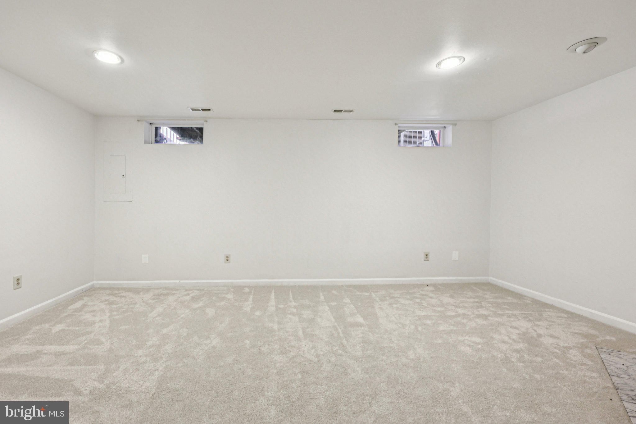 43494 Postrail Square Ashburn, VA 20147 - Photo 14 of 38 a view of an empty room