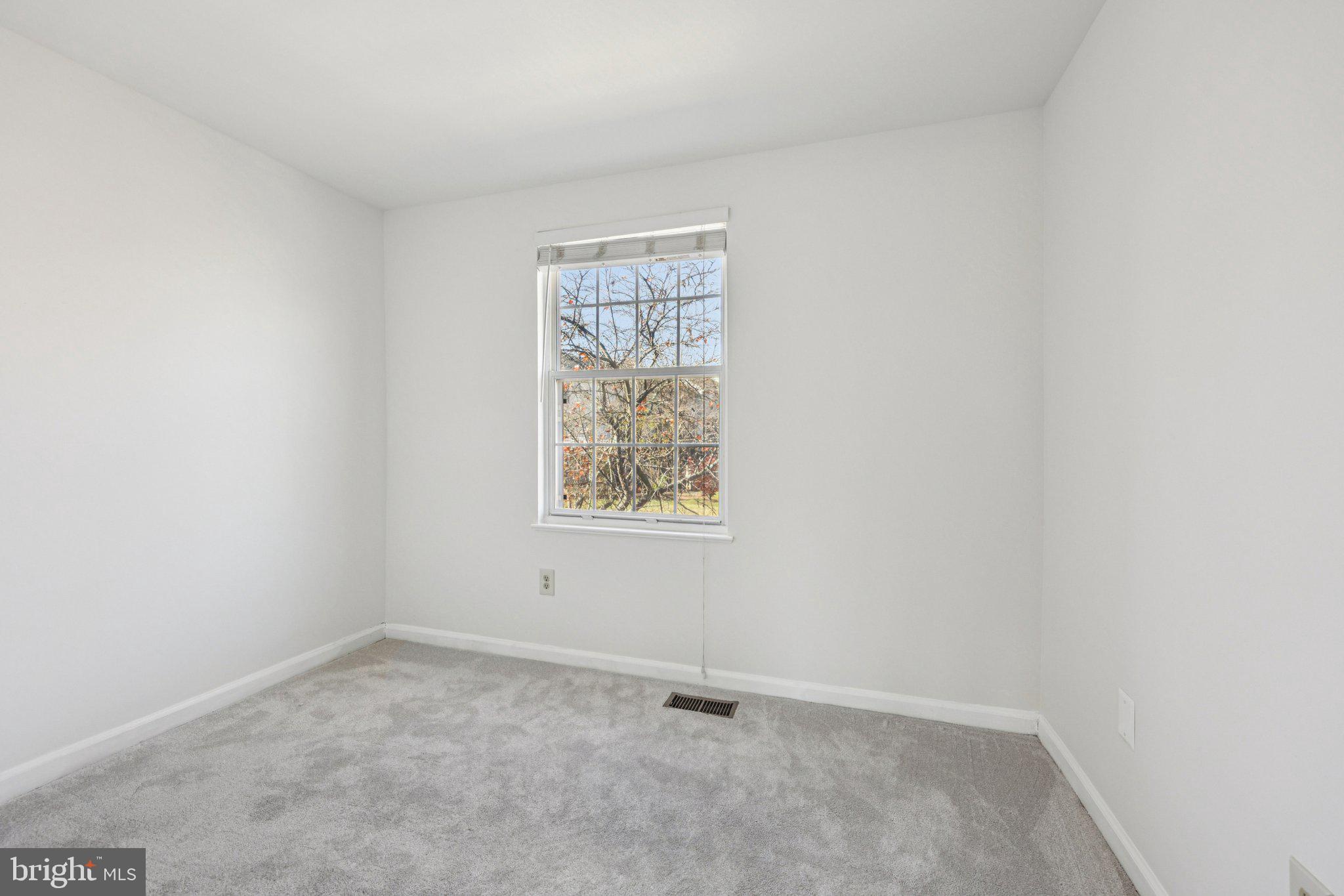43494 Postrail Square Ashburn, VA 20147 - Photo 19 of 37