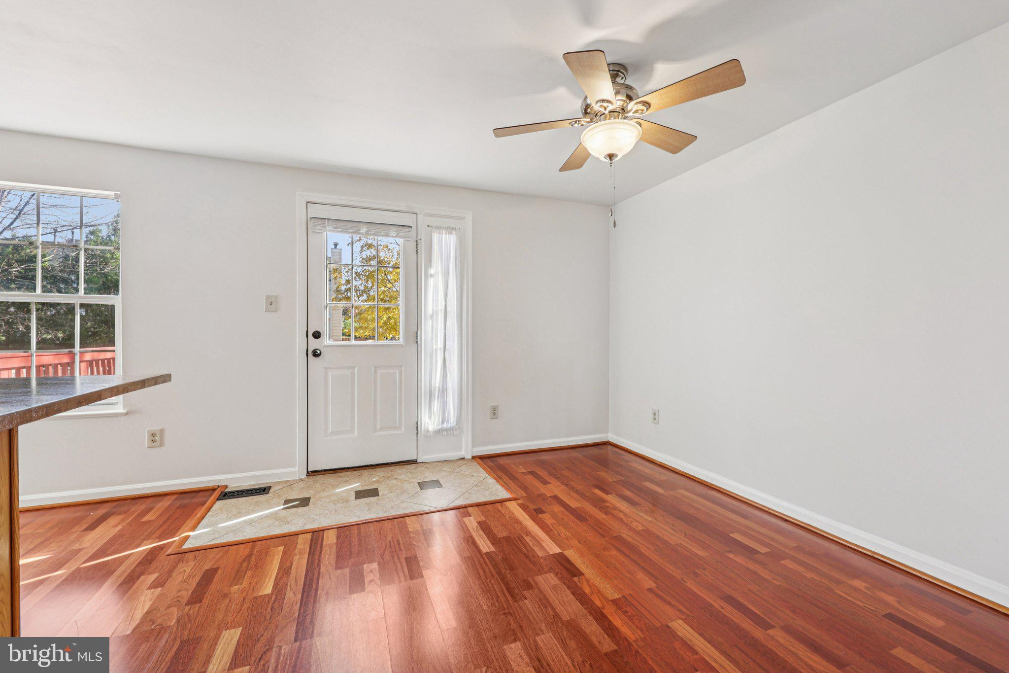 43494 Postrail Square Ashburn, VA 20147 - Photo 8 of 37