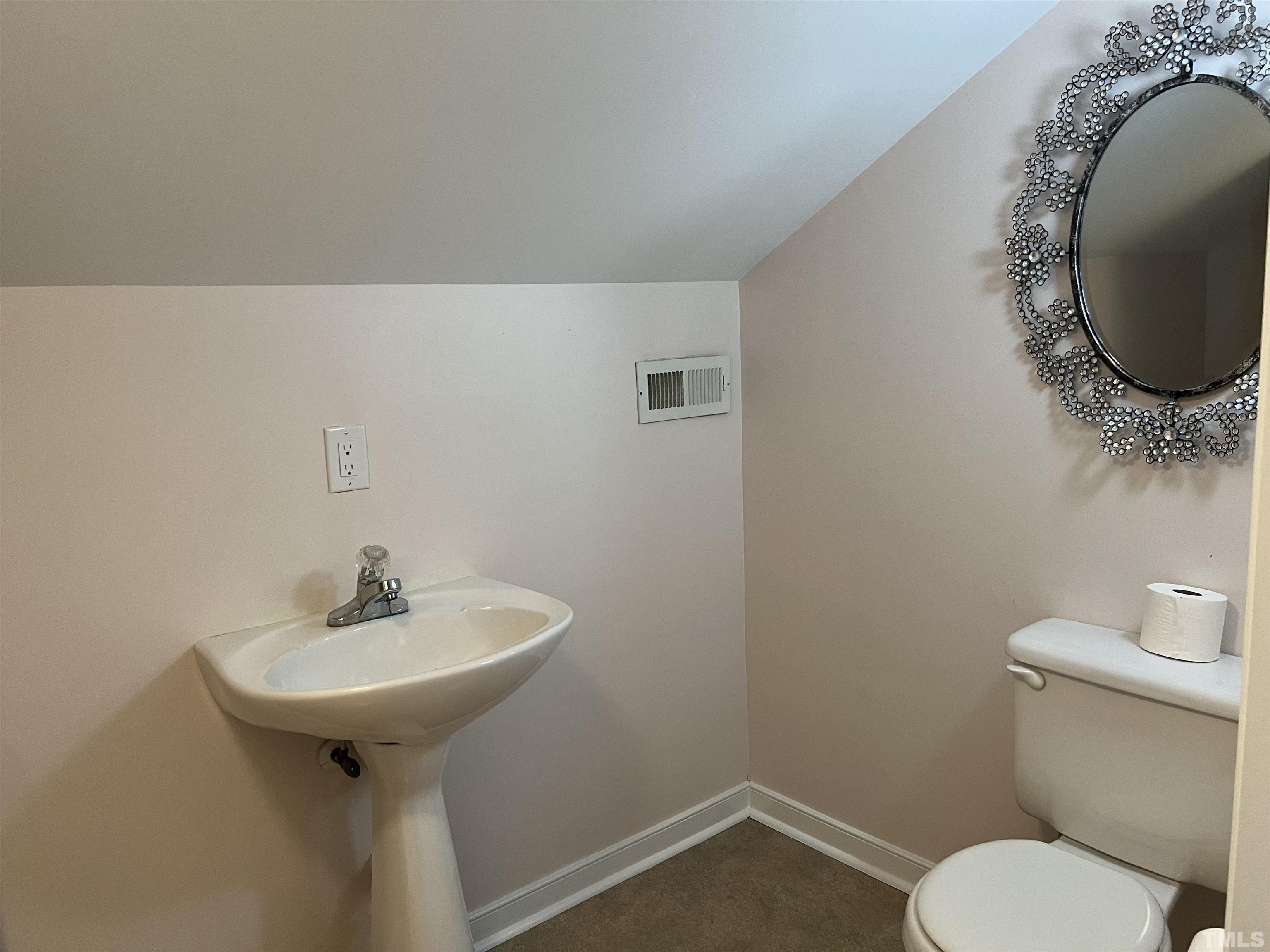 211 North 3rd Street Smithfield, NC 27577 - Photo 22 of 24