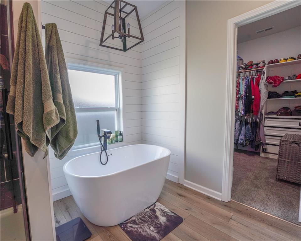 73 Southeast 451st Road Warrensburg, MO 64093 - Photo 16 of 28