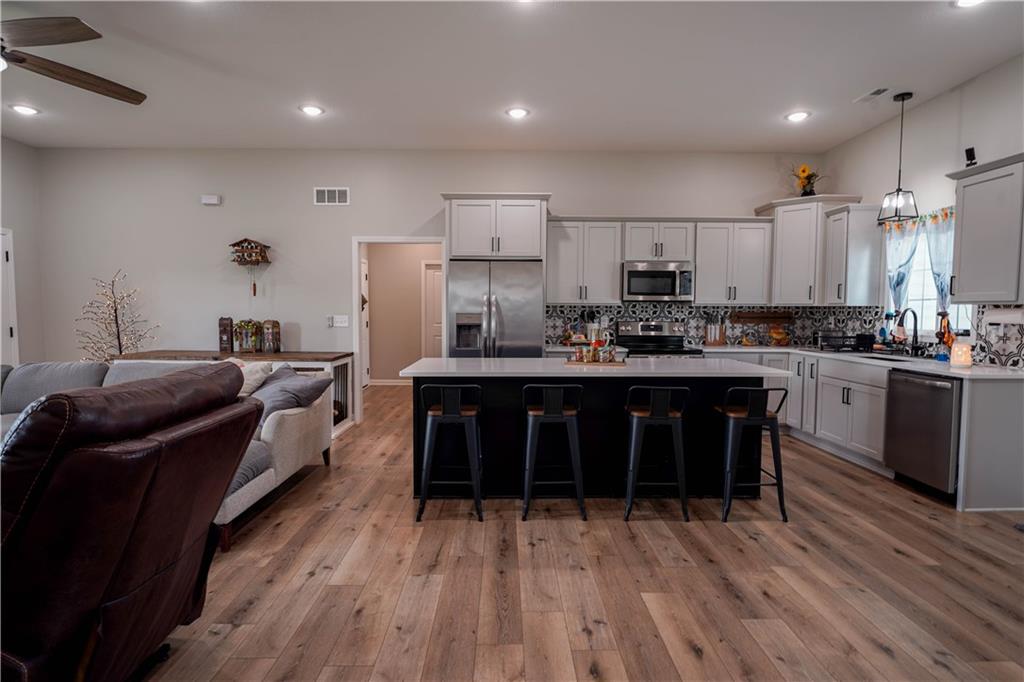 73 Southeast 451st Road Warrensburg, MO 64093 - Photo 8 of 28