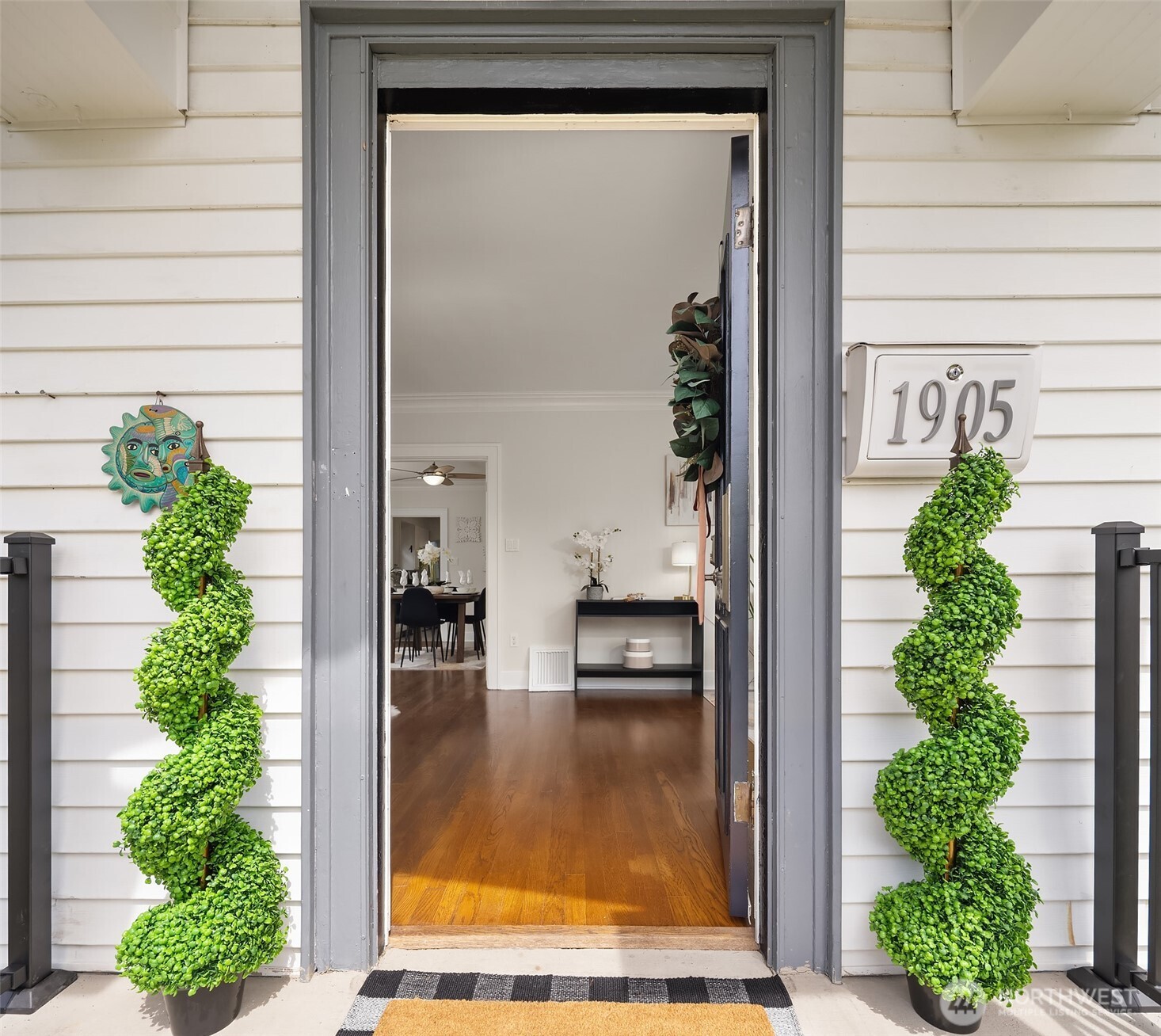 1905 16th Street Everett, WA 98201 - Photo 3 of 35