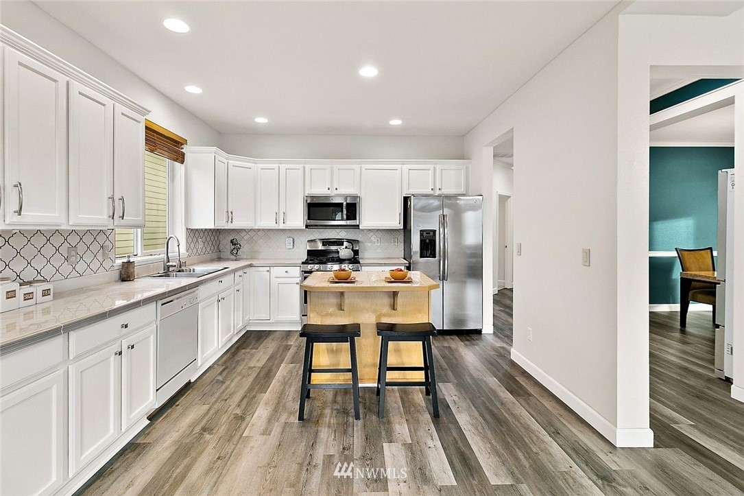 6131 Southeast 2nd Place Renton, WA 98059 - Photo 10 of 34