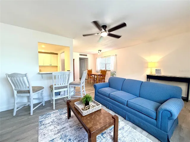 $115,000 | 1802 Bedford Lane, Unit 7, Sun City Center, FL 33573