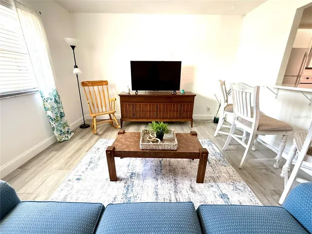 $115,000 | 1802 Bedford Lane, Unit 7, Sun City Center, FL 33573