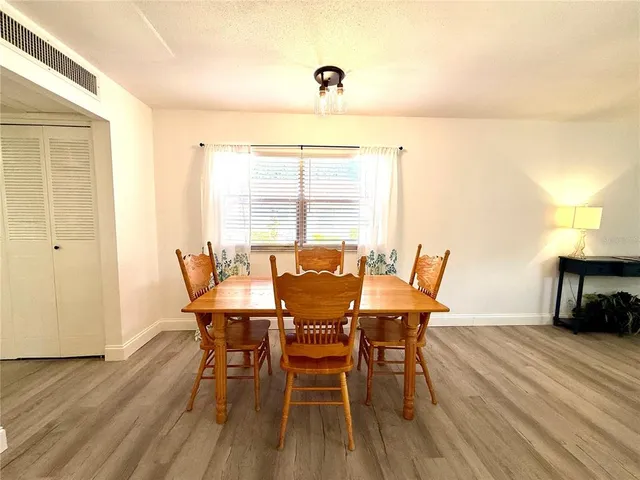 $115,000 | 1802 Bedford Lane, Unit 7, Sun City Center, FL 33573