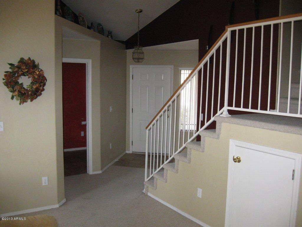 2024 East Appaloosa Road Gilbert, AZ 85296 - Photo 4 of 7 Entry with 1/2 bath