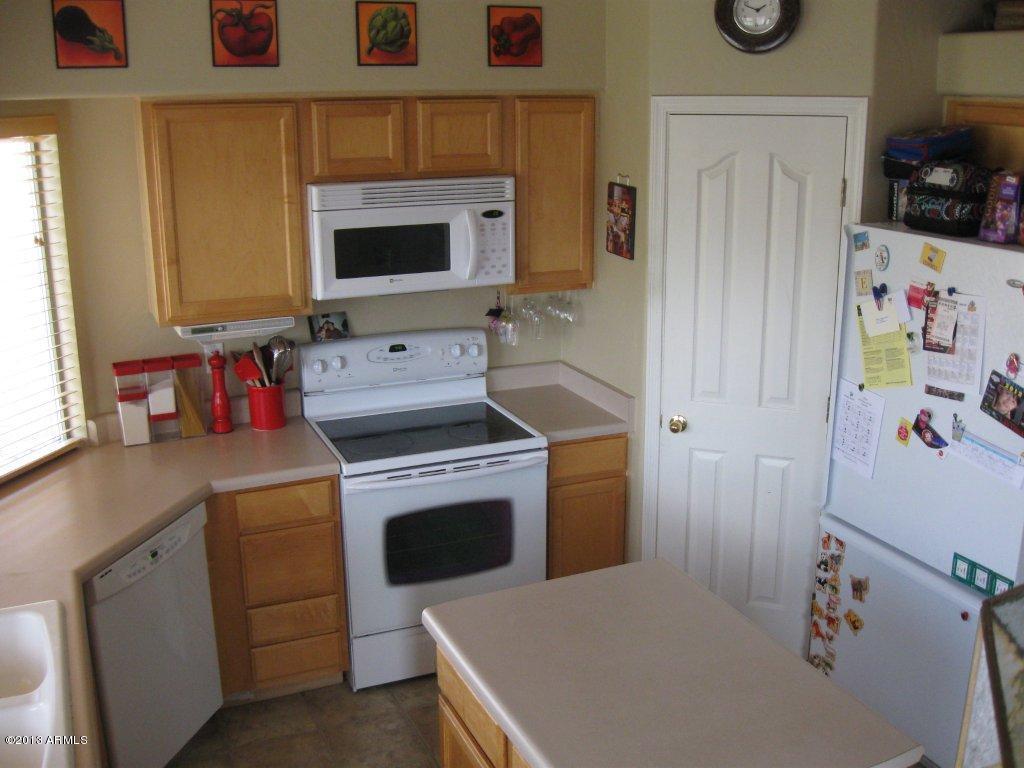 2024 East Appaloosa Road Gilbert, AZ 85296 - Photo 5 of 7 Kitchen