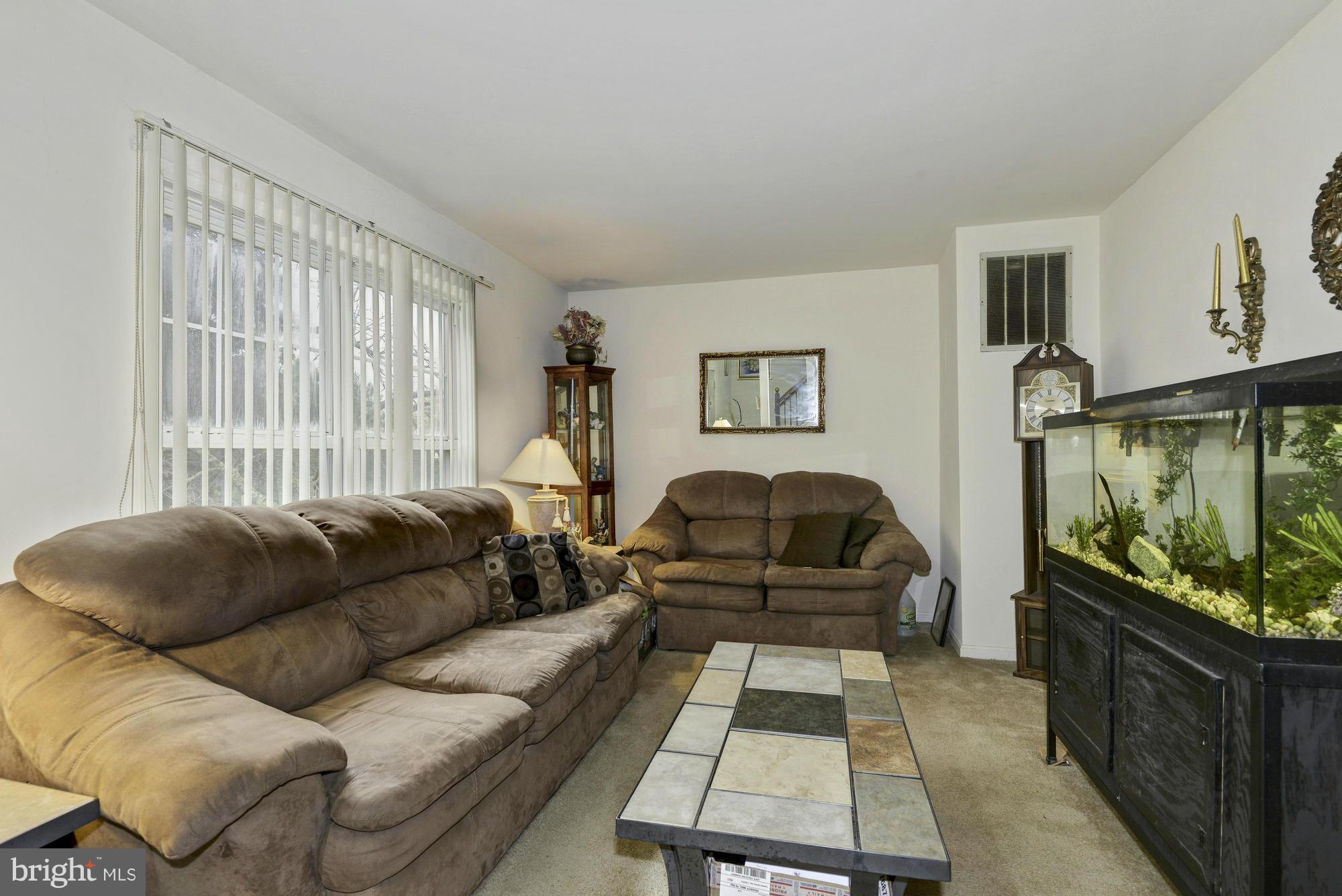 14385 Frederick Road Cooksville, MD 21723 - Photo 2 of 14 Living Room