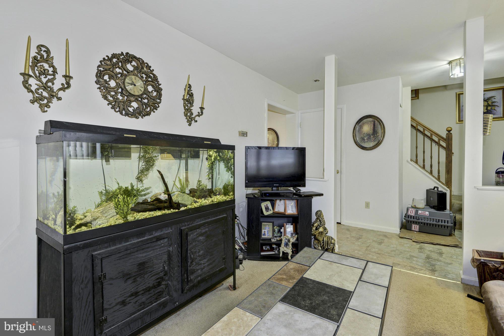 14385 Frederick Road Cooksville, MD 21723 - Photo 3 of 14 Living Room