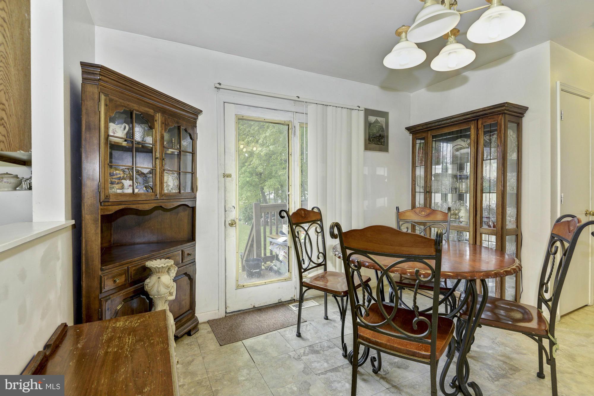 14385 Frederick Road Cooksville, MD 21723 - Photo 5 of 14 Casual Dining Area