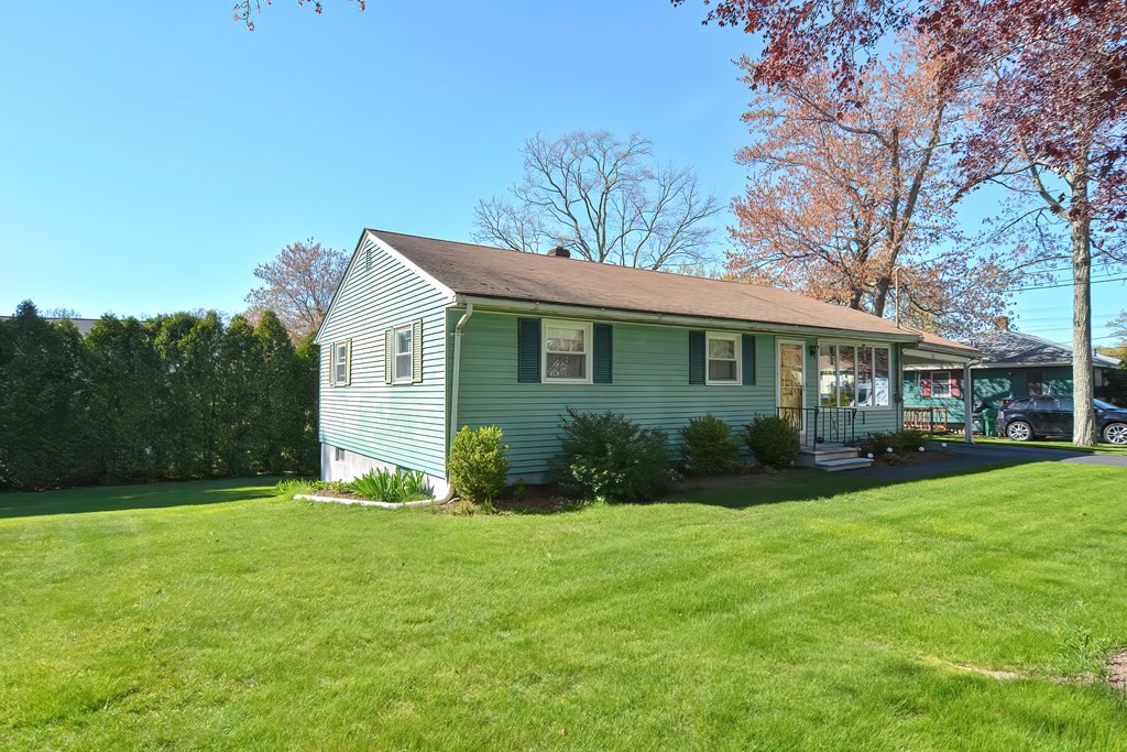 55 Woodruff Road Clinton, MA 01510 - Photo 3 of 29 Gallery Image 3
