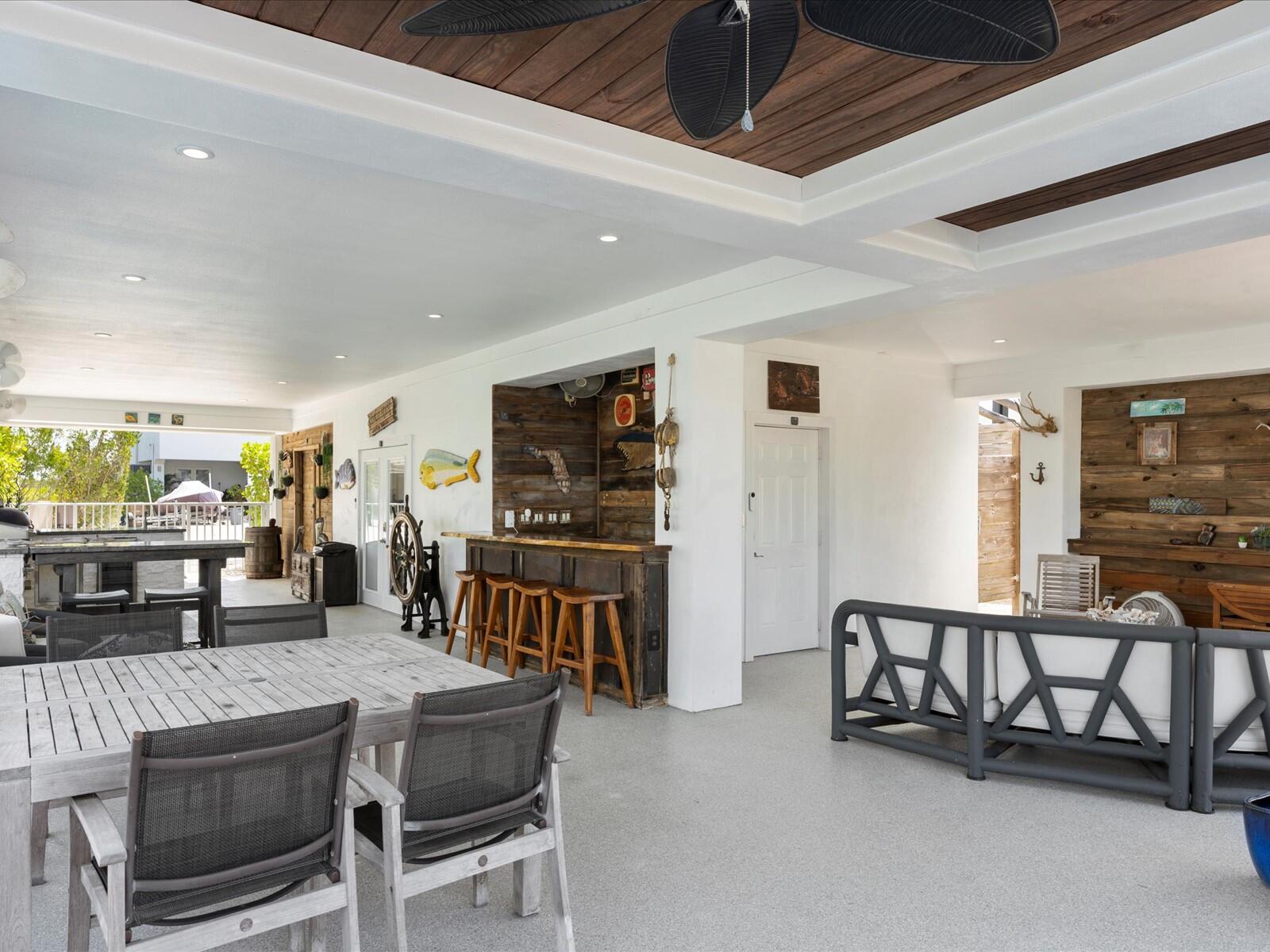 117 La Paloma Road Key Largo, FL 33037 - Photo 14 of 106 Ground Floor Entertainment Space