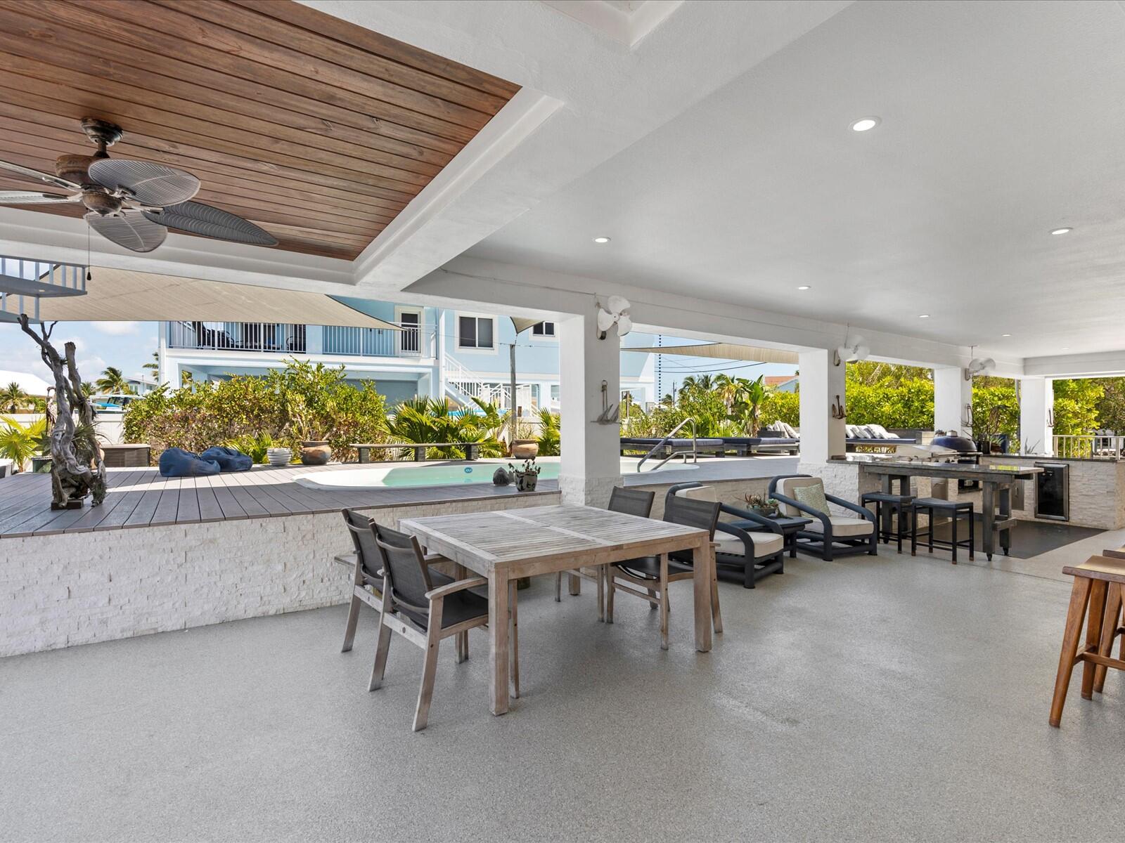 117 La Paloma Road Key Largo, FL 33037 - Photo 23 of 106 Ground Floor Entertainment Space