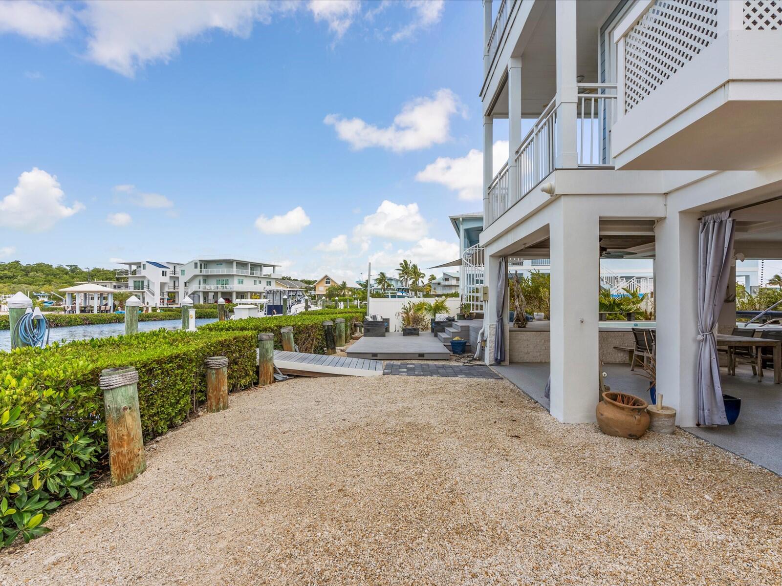 117 La Paloma Road Key Largo, FL 33037 - Photo 33 of 106 Rear Exterior