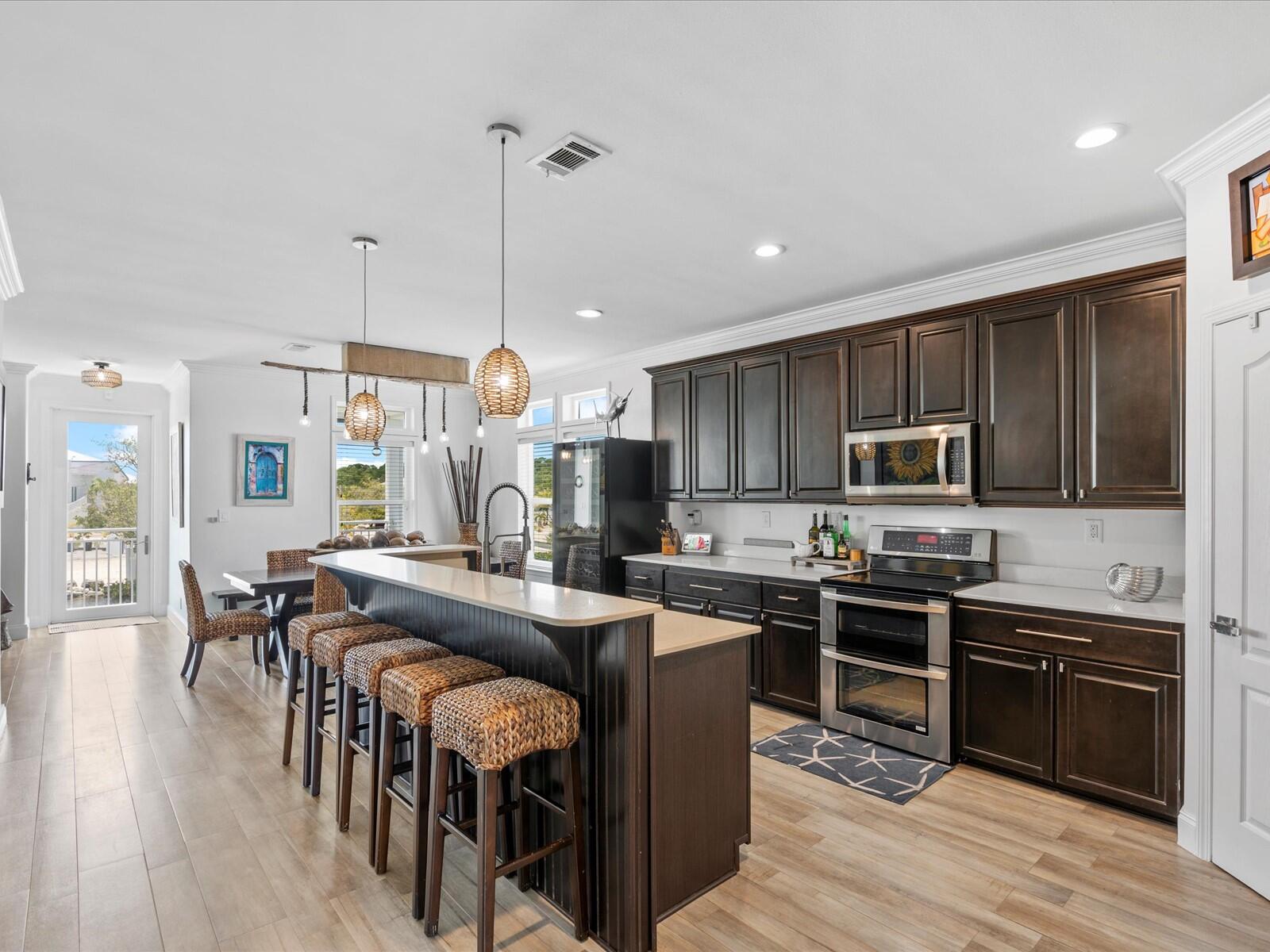 117 La Paloma Road Key Largo, FL 33037 - Photo 59 of 106 Kitchen & Dining