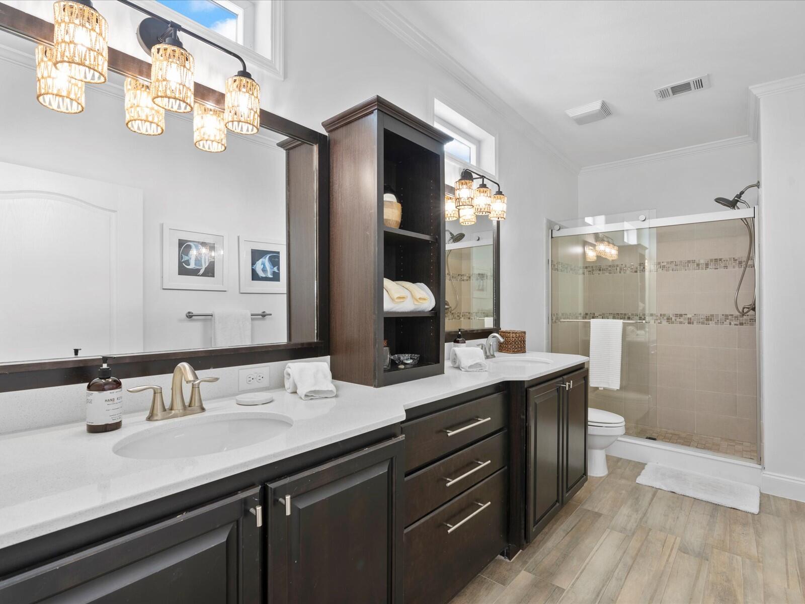 117 La Paloma Road Key Largo, FL 33037 - Photo 74 of 106 Bathroom #2 (Primary 2nd Floor)