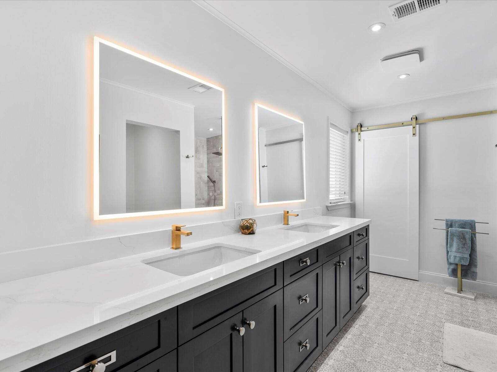 117 La Paloma Road Key Largo, FL 33037 - Photo 85 of 106 Bathroom #3 (Primary 3rd Floor)