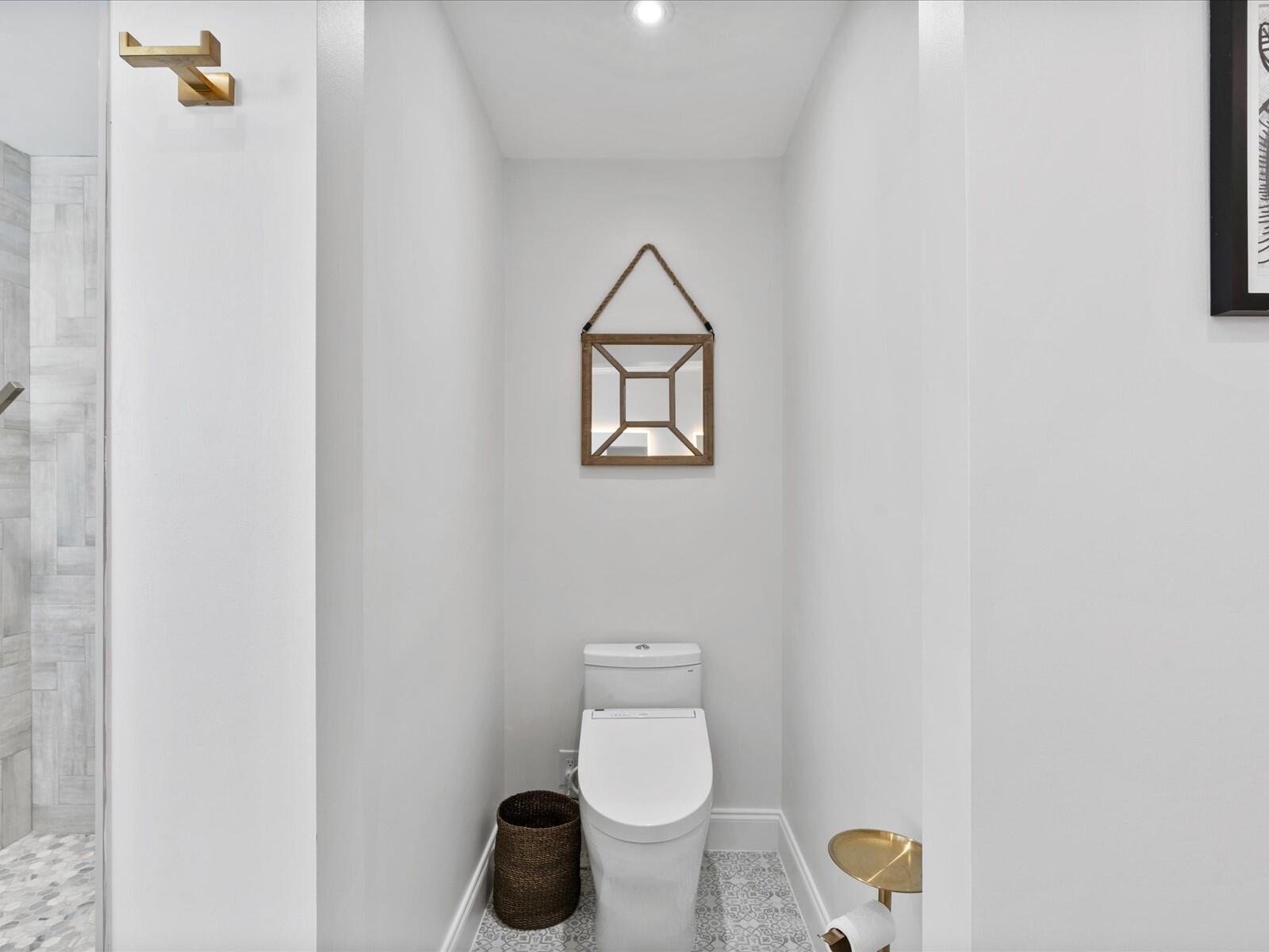 117 La Paloma Road Key Largo, FL 33037 - Photo 86 of 106 Bathroom #3 (Primary 3rd Floor)