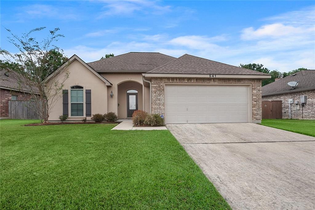 541 Jessica Way Covington, LA 70435 - Photo 1 of 20 Gallery Image 1