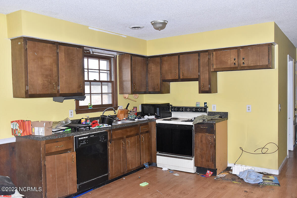 5807 Fallen Tree Road Wilmington, NC 28405 - Photo 6 of 11 DSC_0112