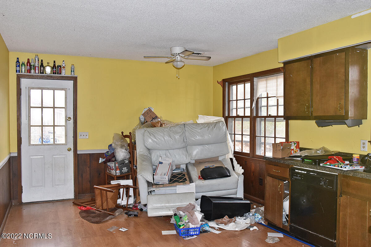 5807 Fallen Tree Road Wilmington, NC 28405 - Photo 7 of 11 DSC_0111