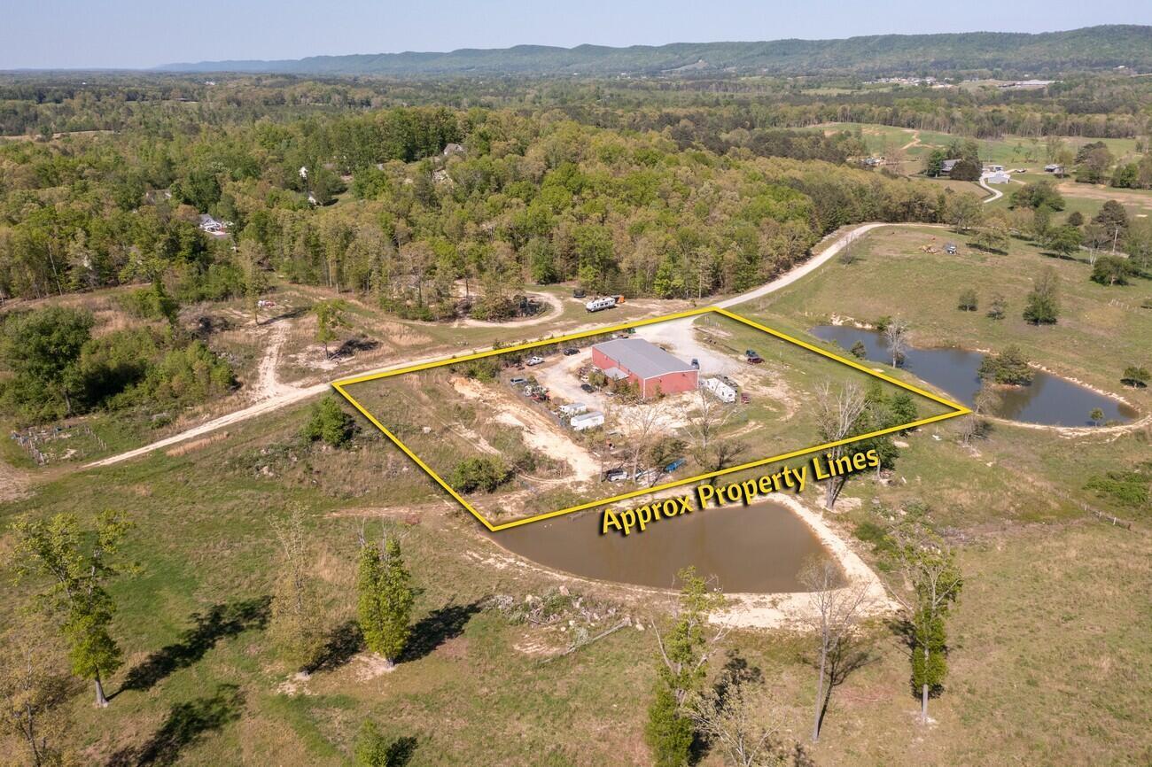 374 McIntire Road Rock Spring, GA 30739 - Photo 5 of 21 5