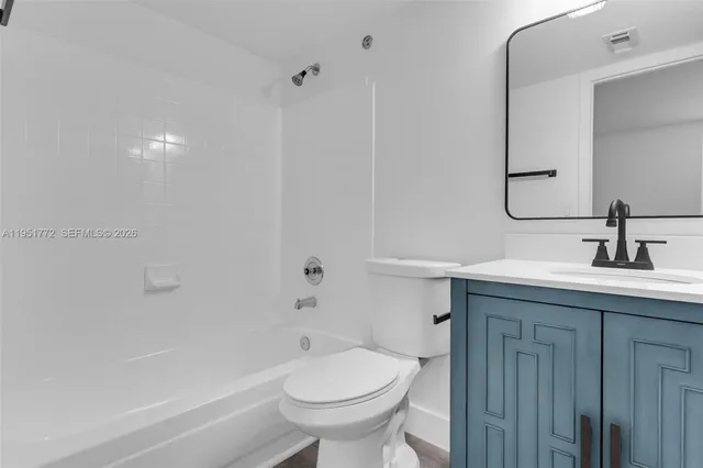 $2,700 | 8811 Southwest 130th Place, Unit 204, Miami, FL 33186