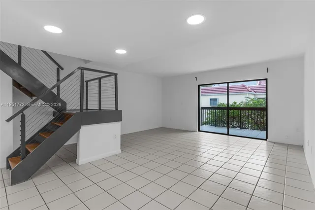 $2,700 | 8811 Southwest 130th Place, Unit 204, Miami, FL 33186