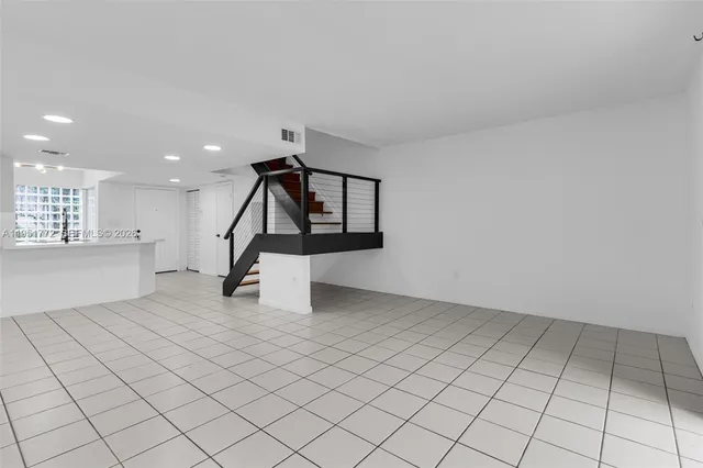 $2,700 | 8811 Southwest 130th Place, Unit 204, Miami, FL 33186